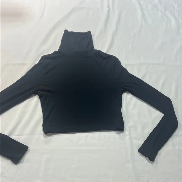 Sundays Best Aritzia cropped turtleneck size S - Picture 1 of 7